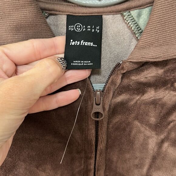 NWOT Urban Outfitters Let’s Frans Velour Retro Shorts Romper - Picture 3 of 6